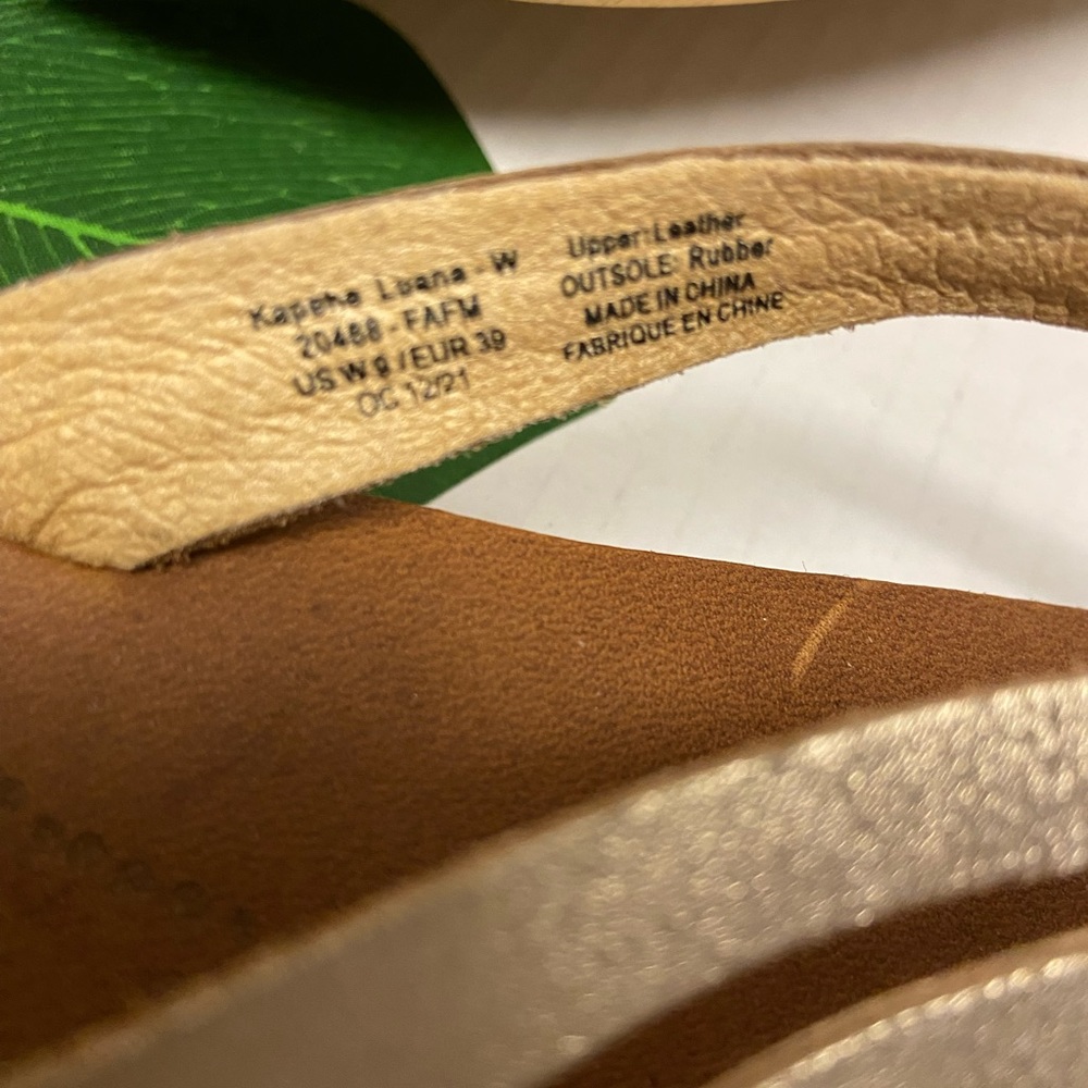 OluKai Gold Leather Flip Flip Thong Sandals - Picture 4 of 6